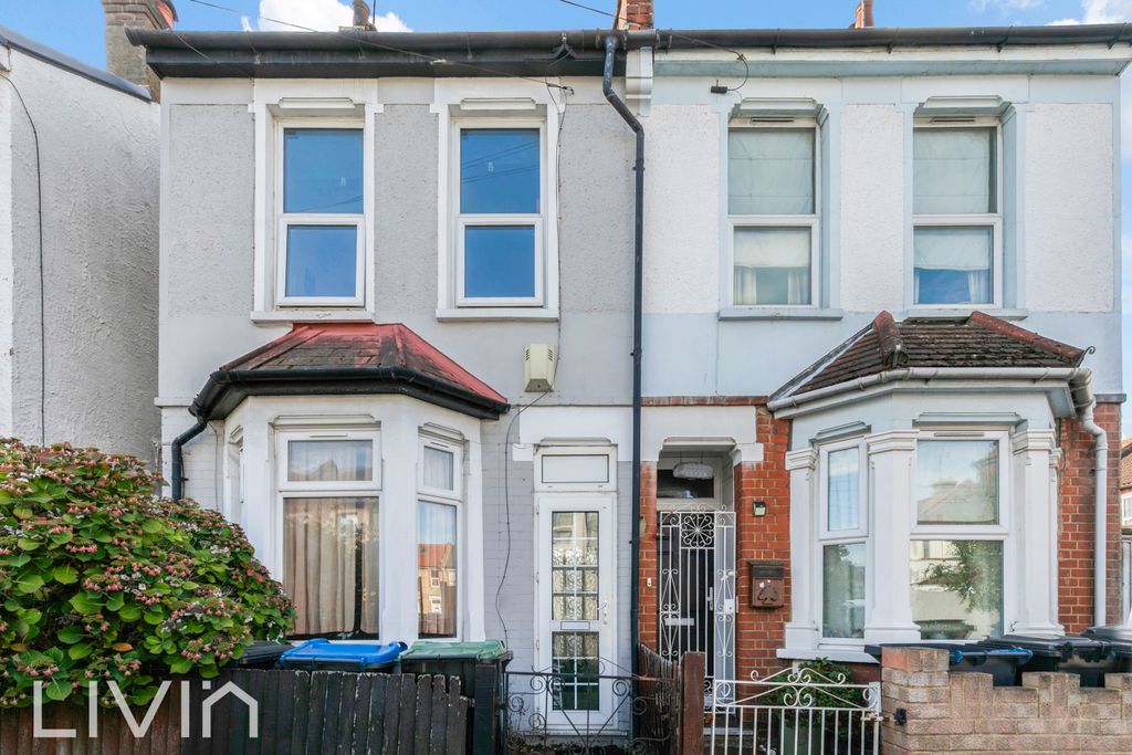 Property photo 1 of 9 Pemdevon Road  143 - (12)-