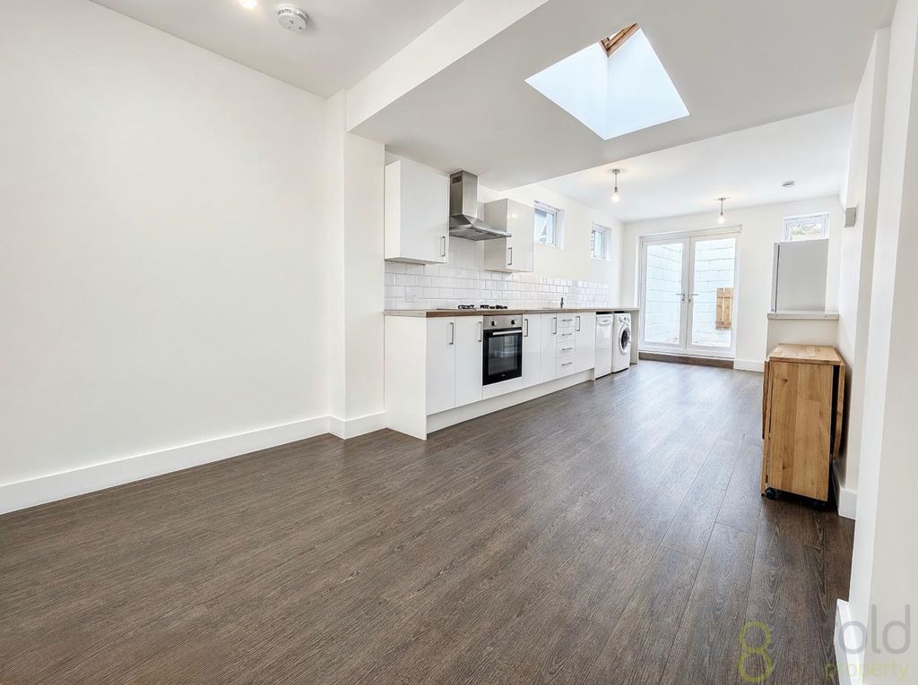 Property photo 1 of 11 Kitchen/Diner