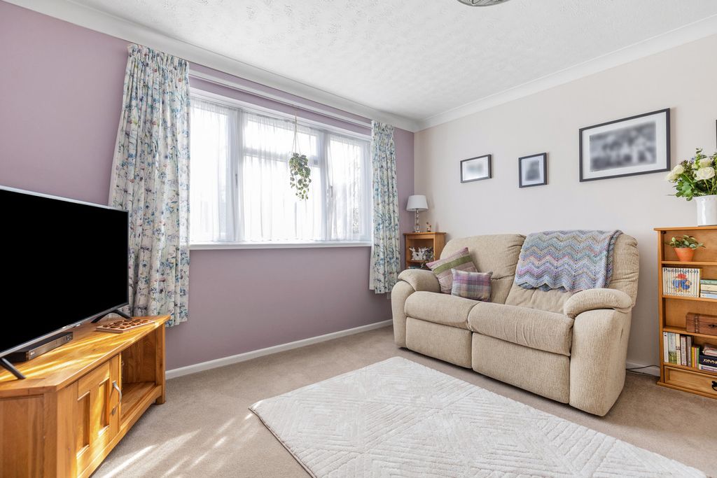 Property photo 2 of 12