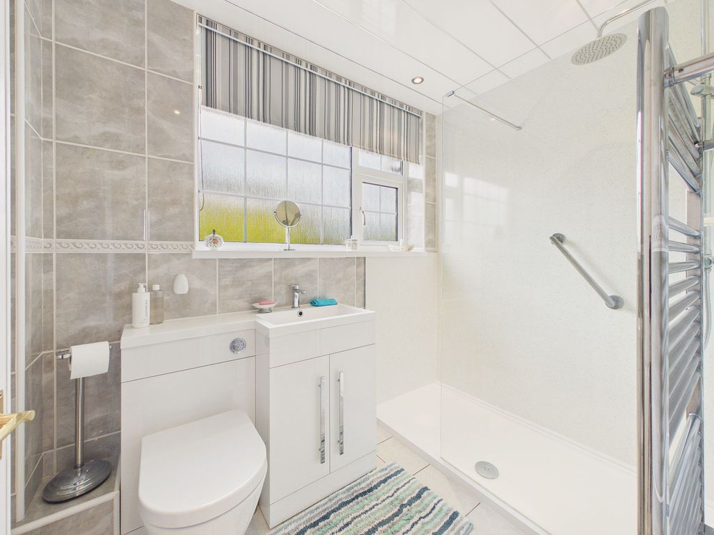 Property photo 3 of 15 Shower Room