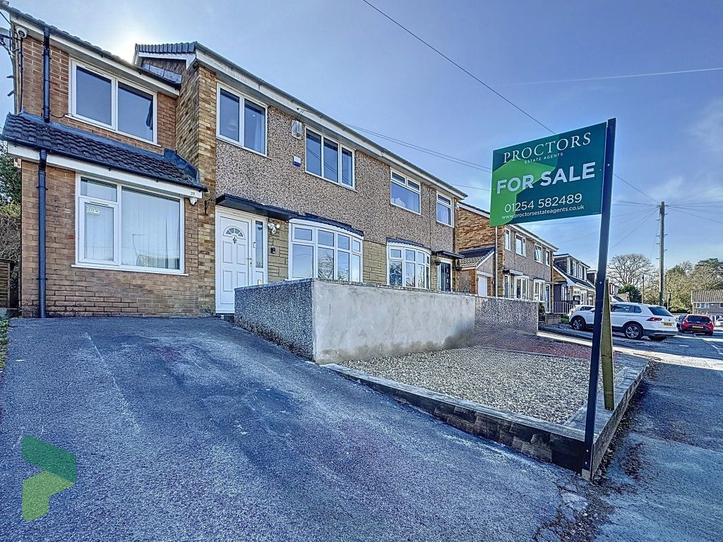 Property photo 1 of 30