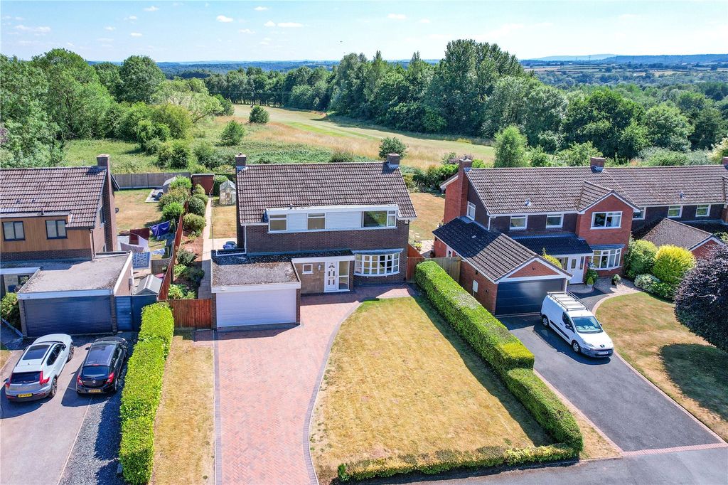 Property photo 1 of 34 Picture No. 78