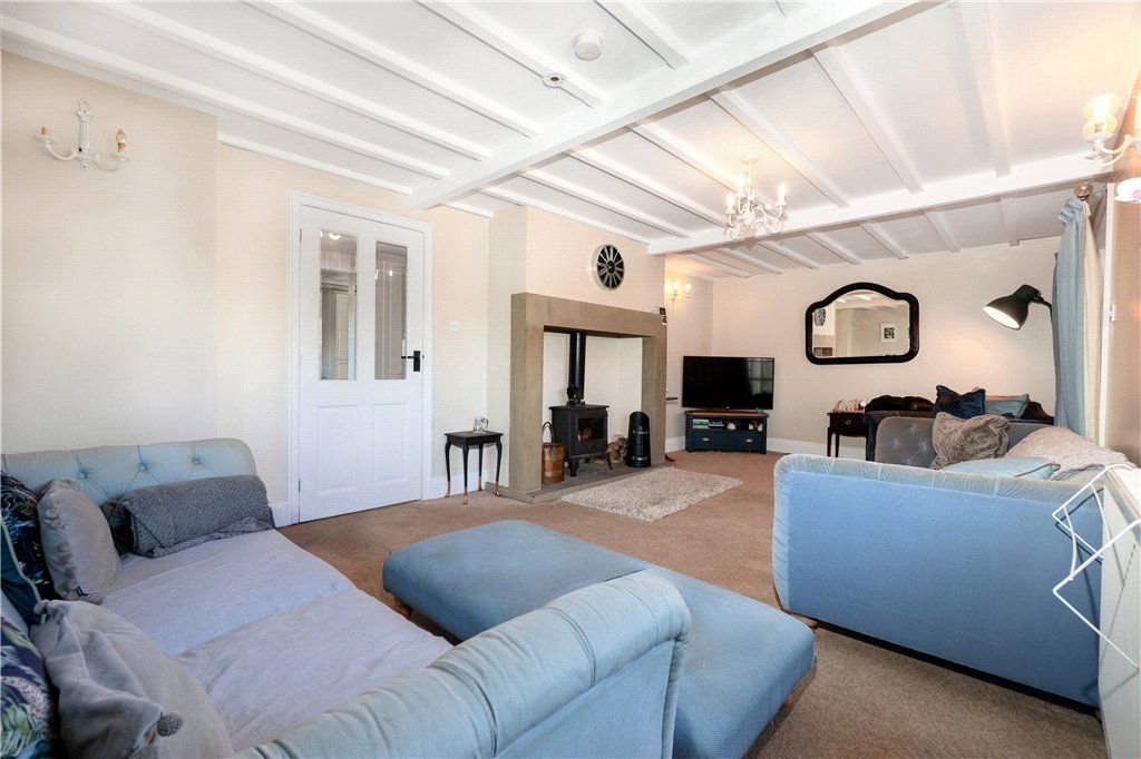 Property photo 3 of 14 Living Room