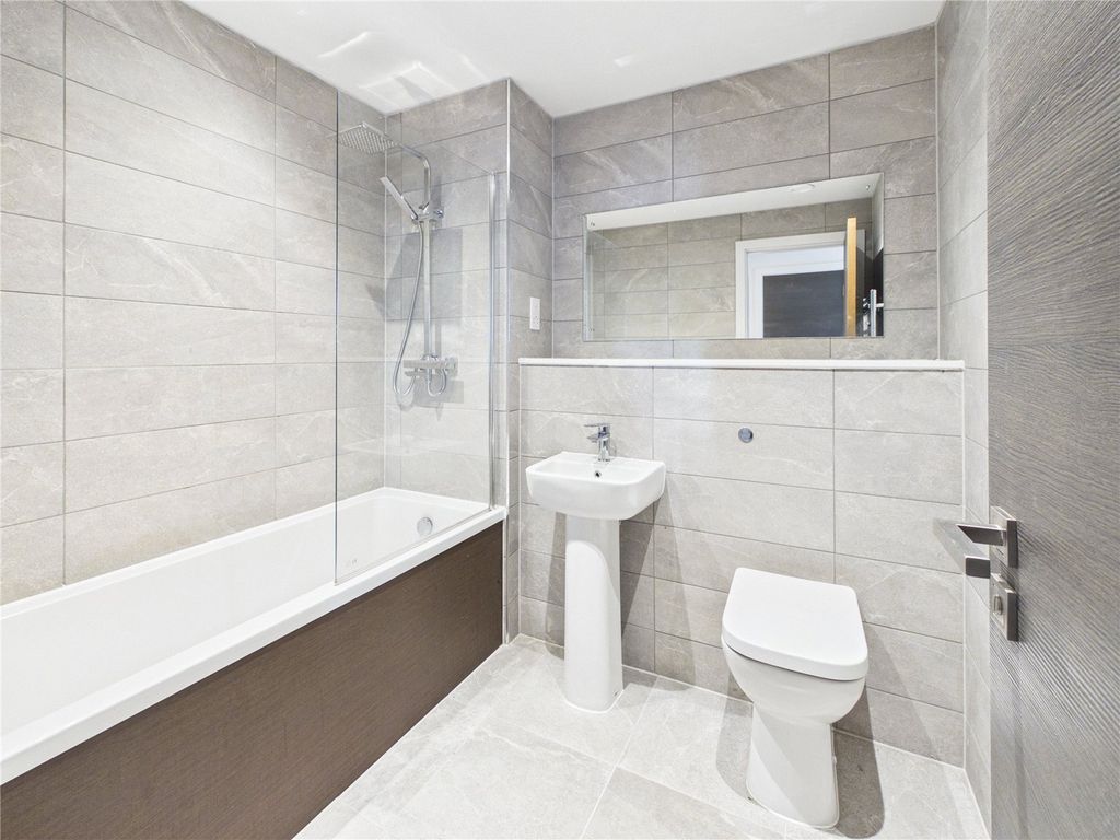 Property photo 2 of 16 Picture No. 01