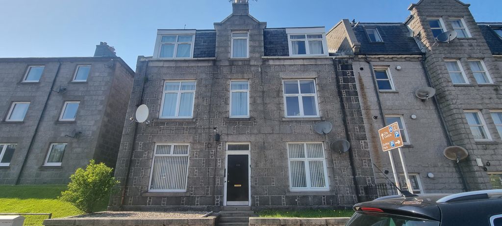 Property photo 1 of 10 External