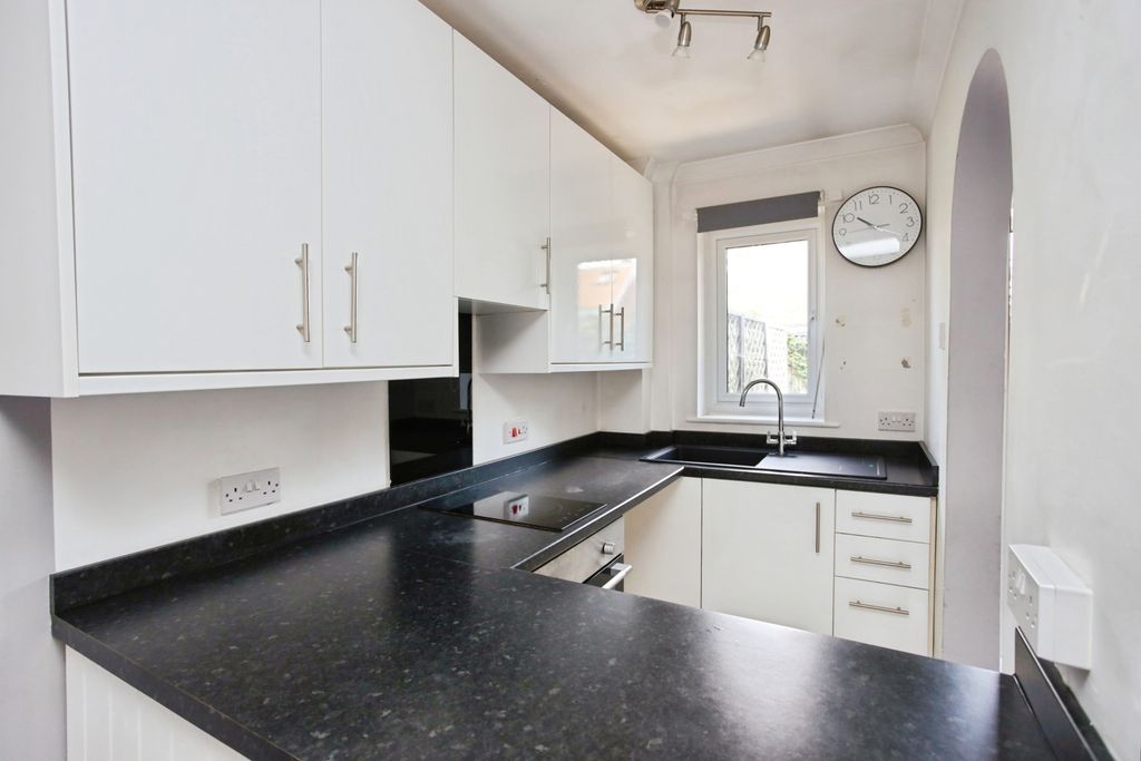 Property photo 2 of 10 Pbox-Img.Jpg