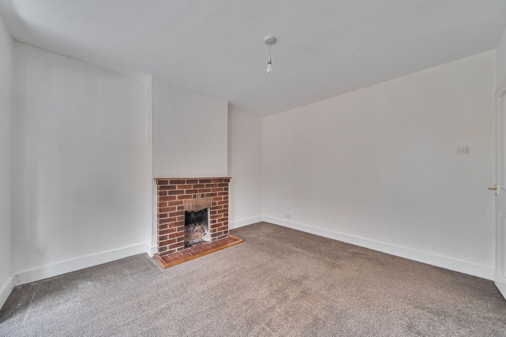 Property photo 3 of 22 1373739-21-690209782459E