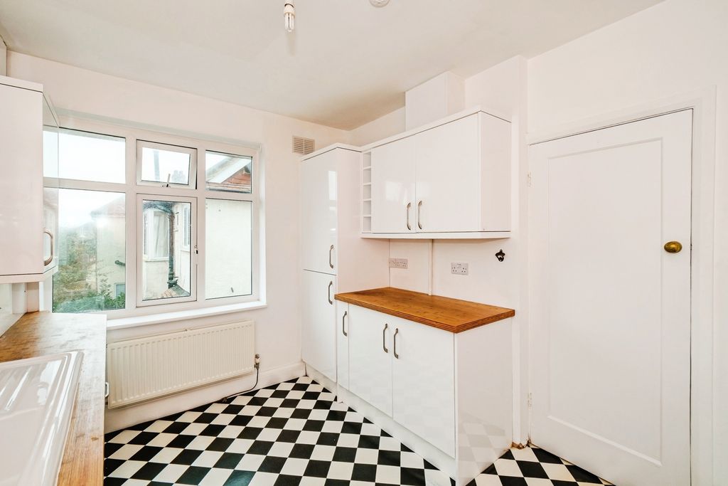 Property photo 2 of 27 Pbox-Img.Jpg