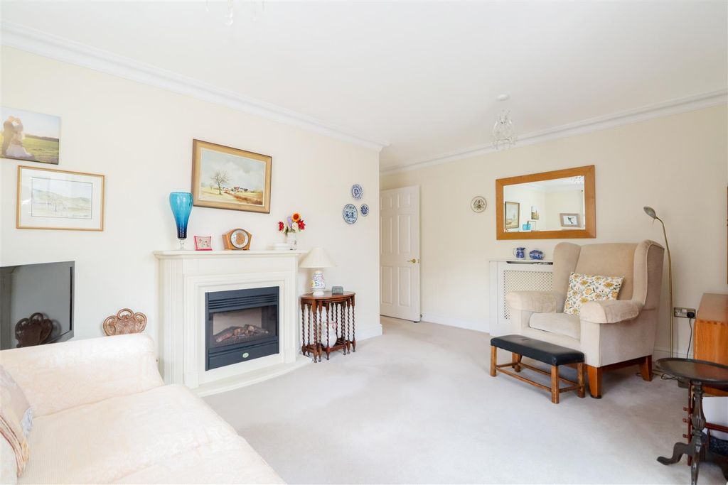 Property photo 3 of 22