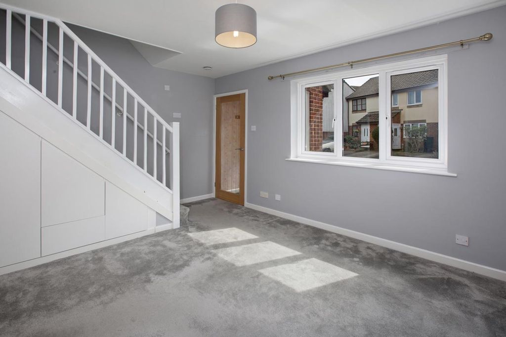 Property photo 3 of 16
