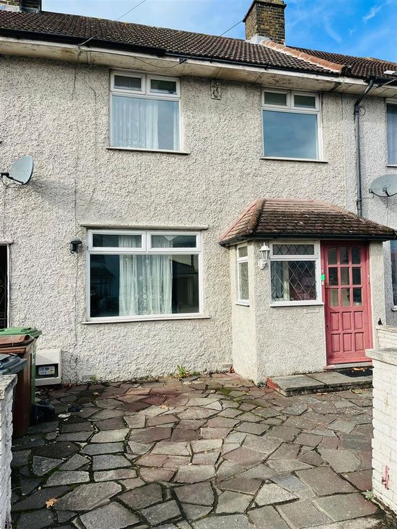 Property photo 1 of 11 Litchfield_Rd.Jpeg