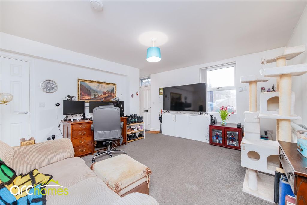 Property photo 3 of 24 Bolton-3.Jpg