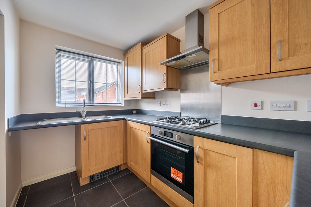 Property photo 2 of 9 Picture No. 11