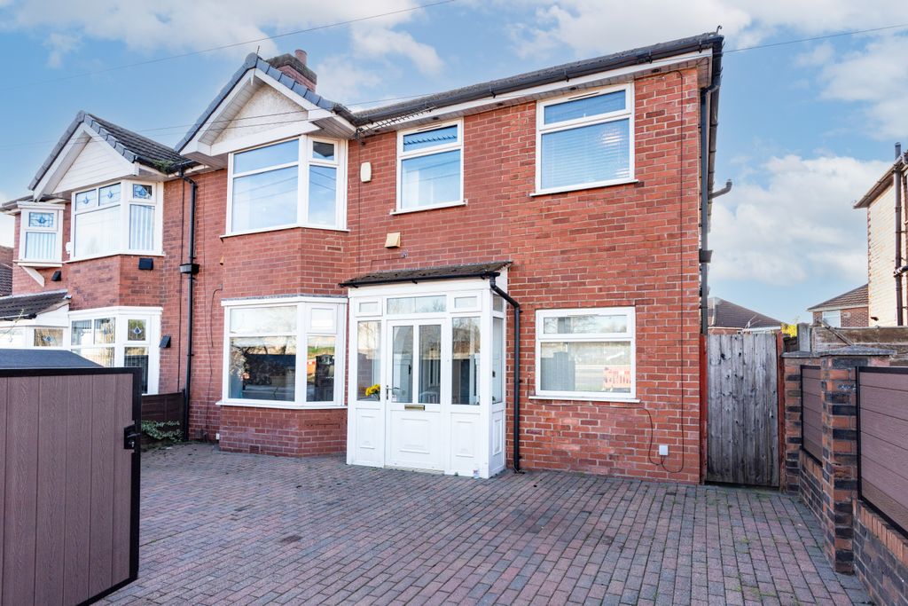 Property photo 1 of 40 Photo #1