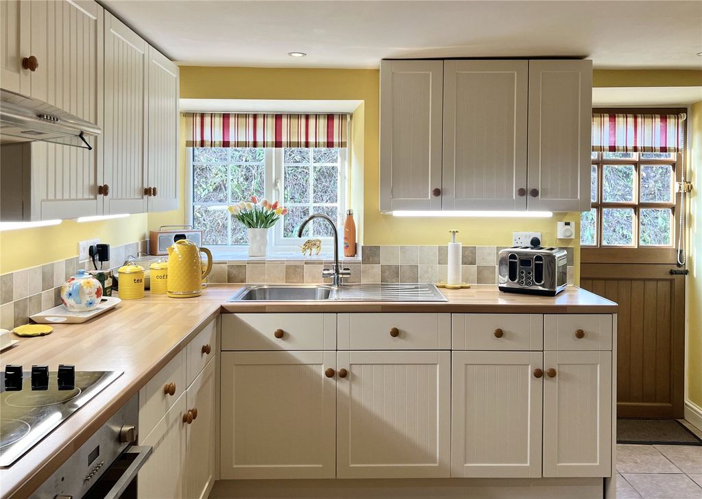 Property photo 2 of 14 Picture No. 08