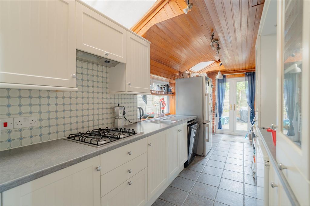 Property photo 2 of 17 Dsc07081-Hdr.Jpg