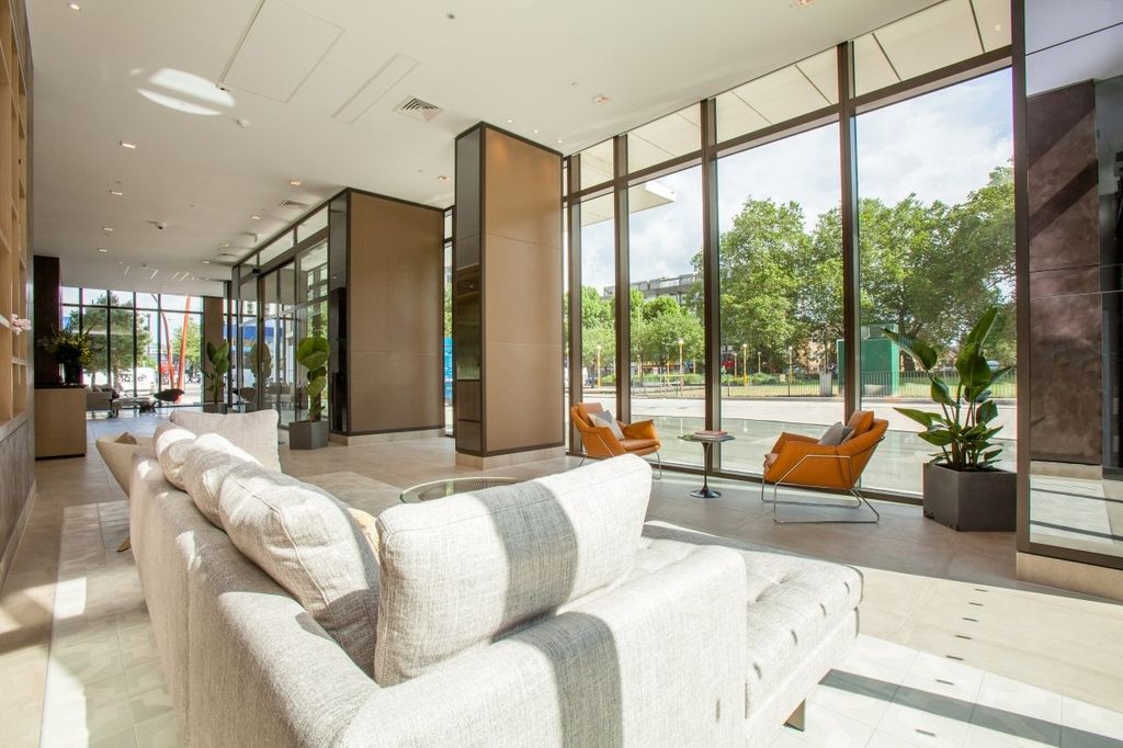 Property photo 2 of 3