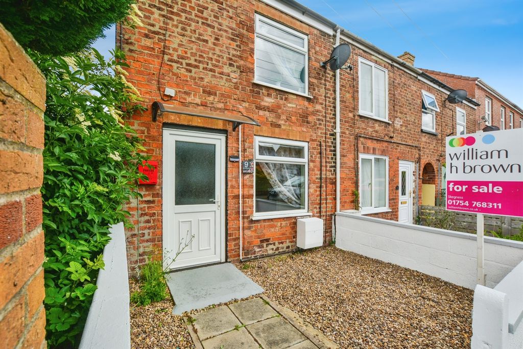 Property photo 1 of 17