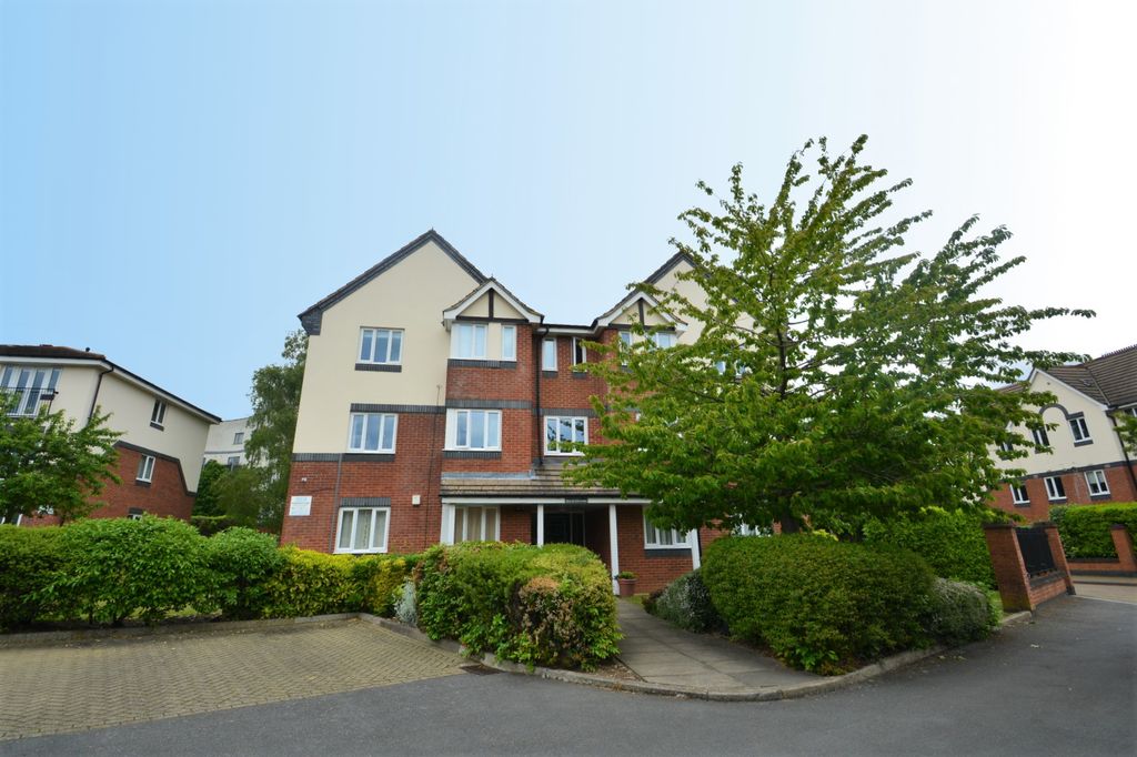 Property photo 1 of 8