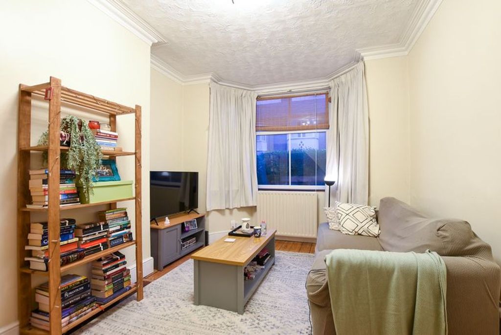 Property photo 3 of 8