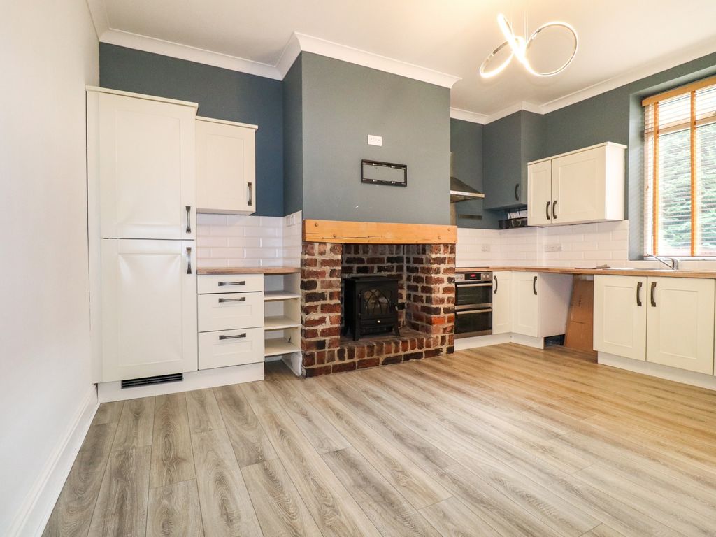 Property photo 1 of 12 Front View