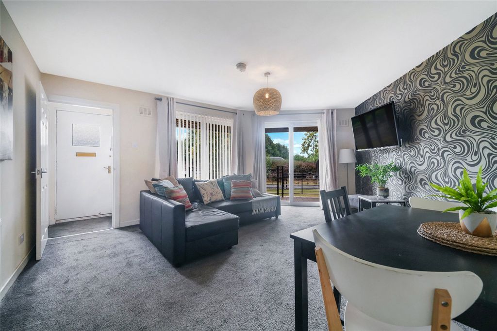 Property photo 2 of 13 2