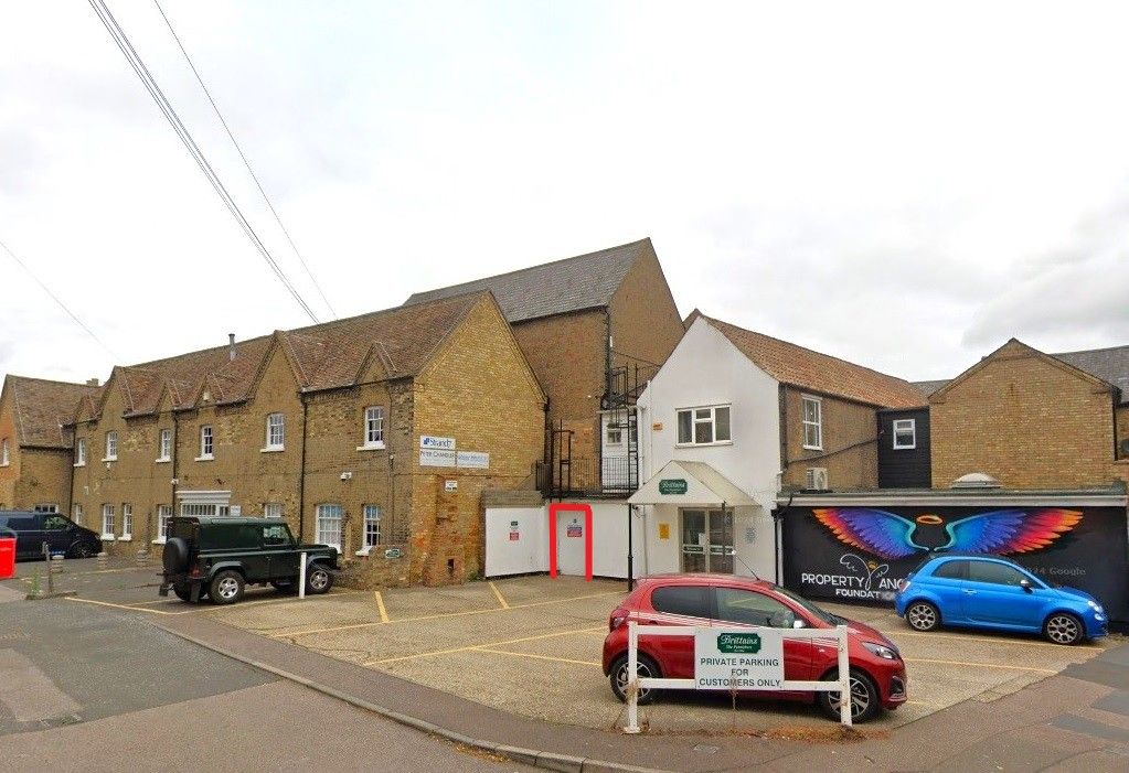 Property photo 1 of 5