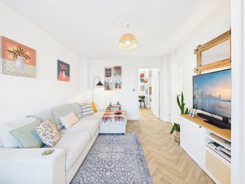 Property photo 2 of 21 Picture No. 06