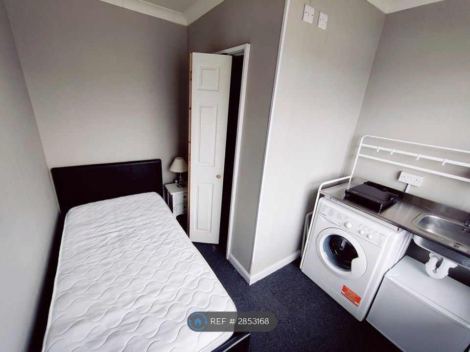 Property photo 1 of 4