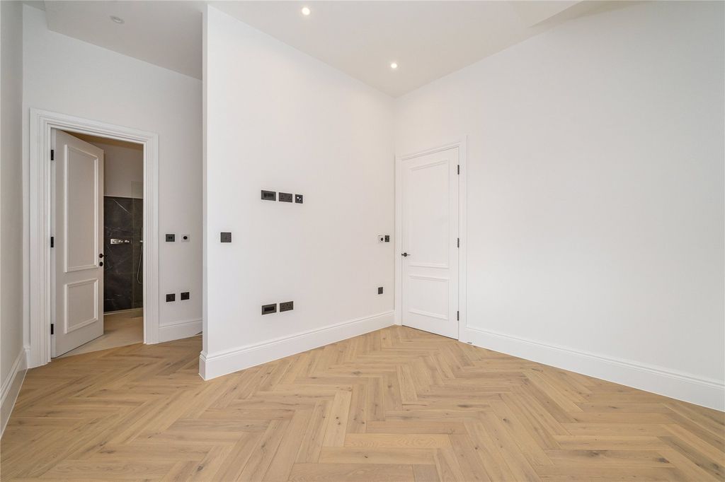 Property photo 3 of 19 Picture No. 69