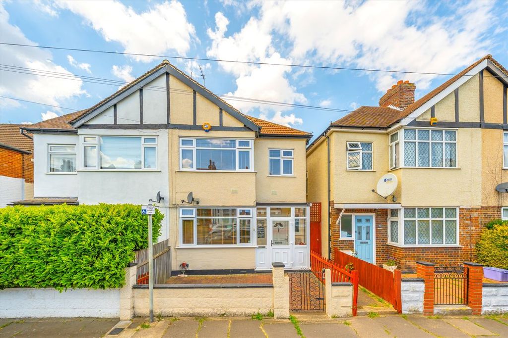 Property photo 1 of 6