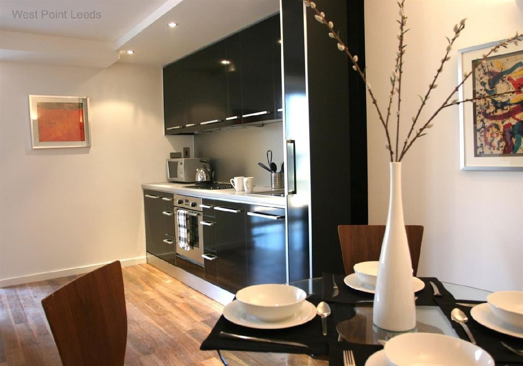 Property photo 2 of 9 Modern Fitted Kitchen With Dining Area...