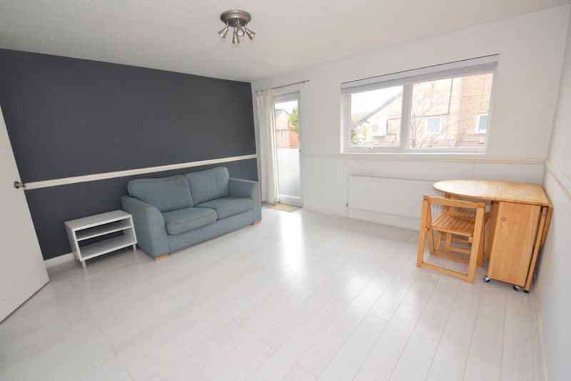 Property photo 2 of 10 Photo 11