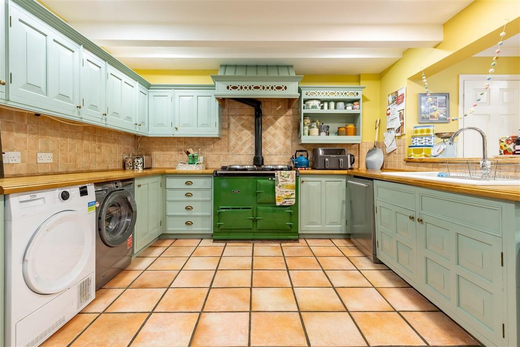 Property photo 3 of 25 Eb9A7185-Hdr.Jpg