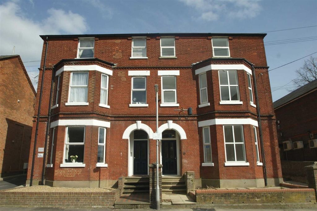 Property photo 1 of 5