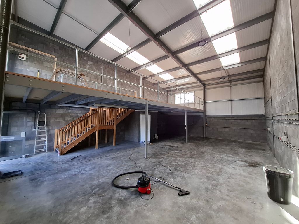 Property photo 3 of 3