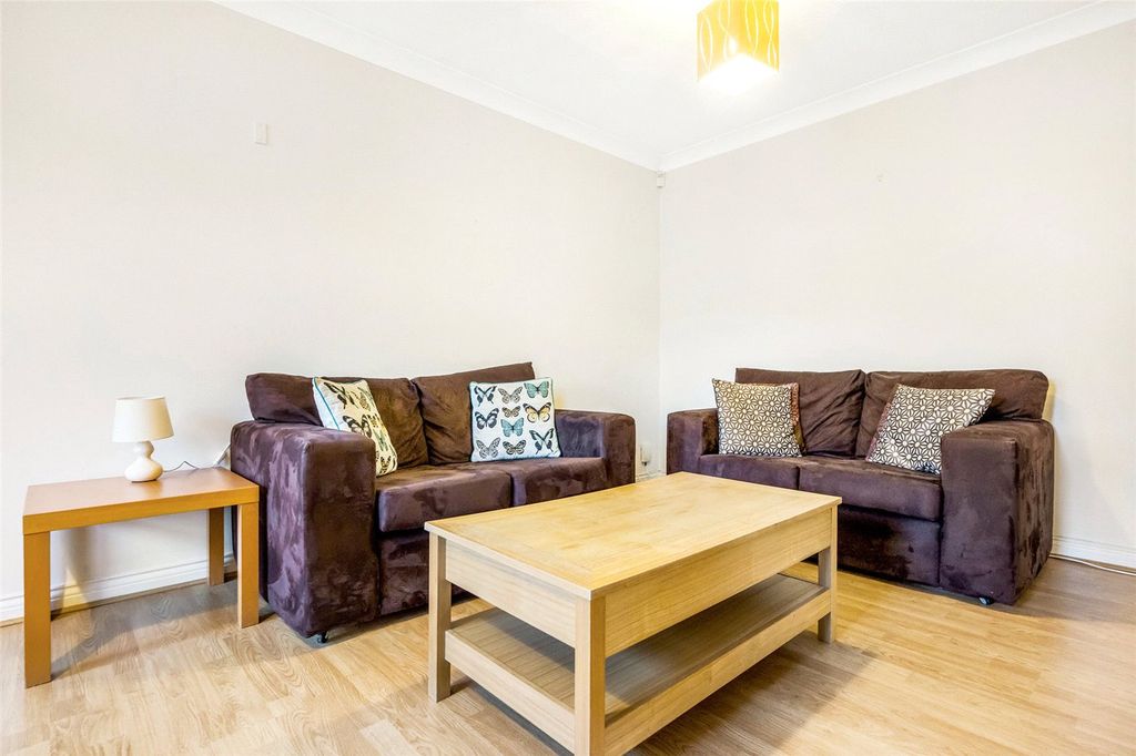Property photo 2 of 11 Reception Room