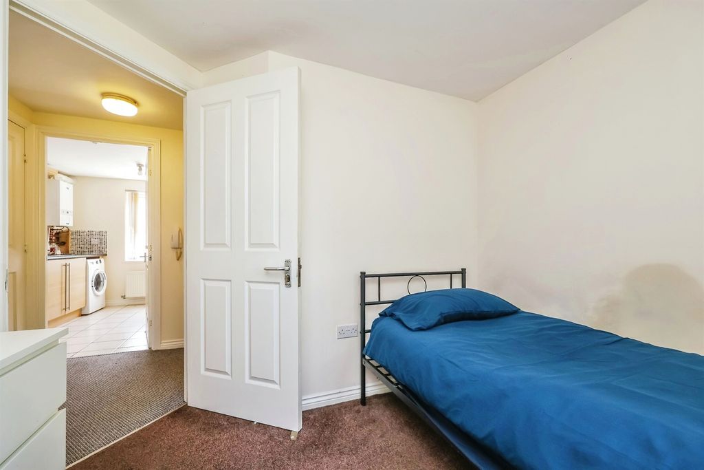 Additional image 11 of 2 bed flat for salePalmerston Road, Ilkeston DE7