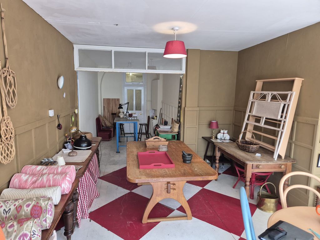 Property photo 2 of 4