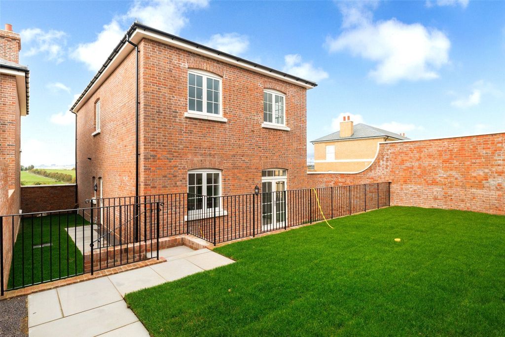 Property photo 3 of 12 Picture No. 63