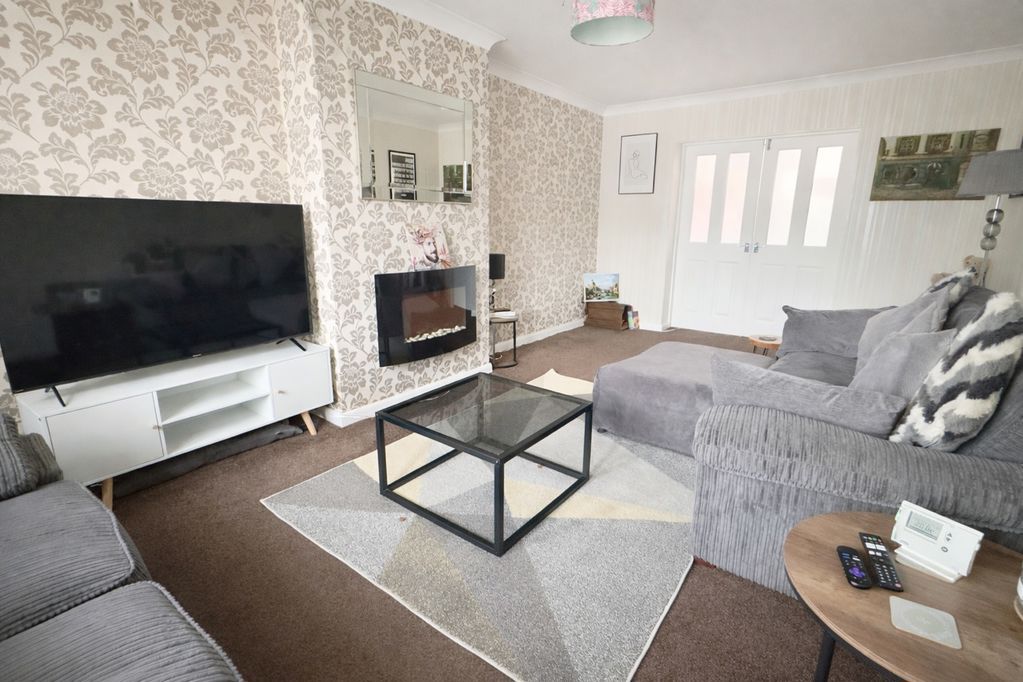 Property photo 3 of 20 Photo 17