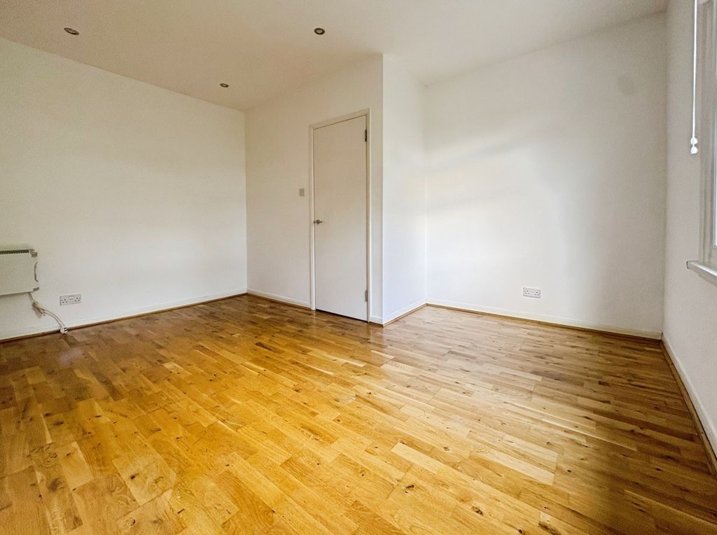 Property photo 3 of 9 Screenshot 2026-0...