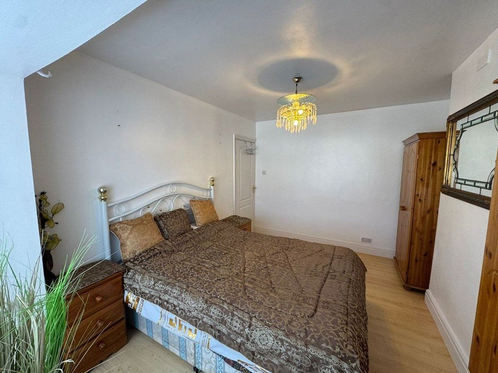 Property photo 1 of 4 1 Bed Flat To Rent In Ub6