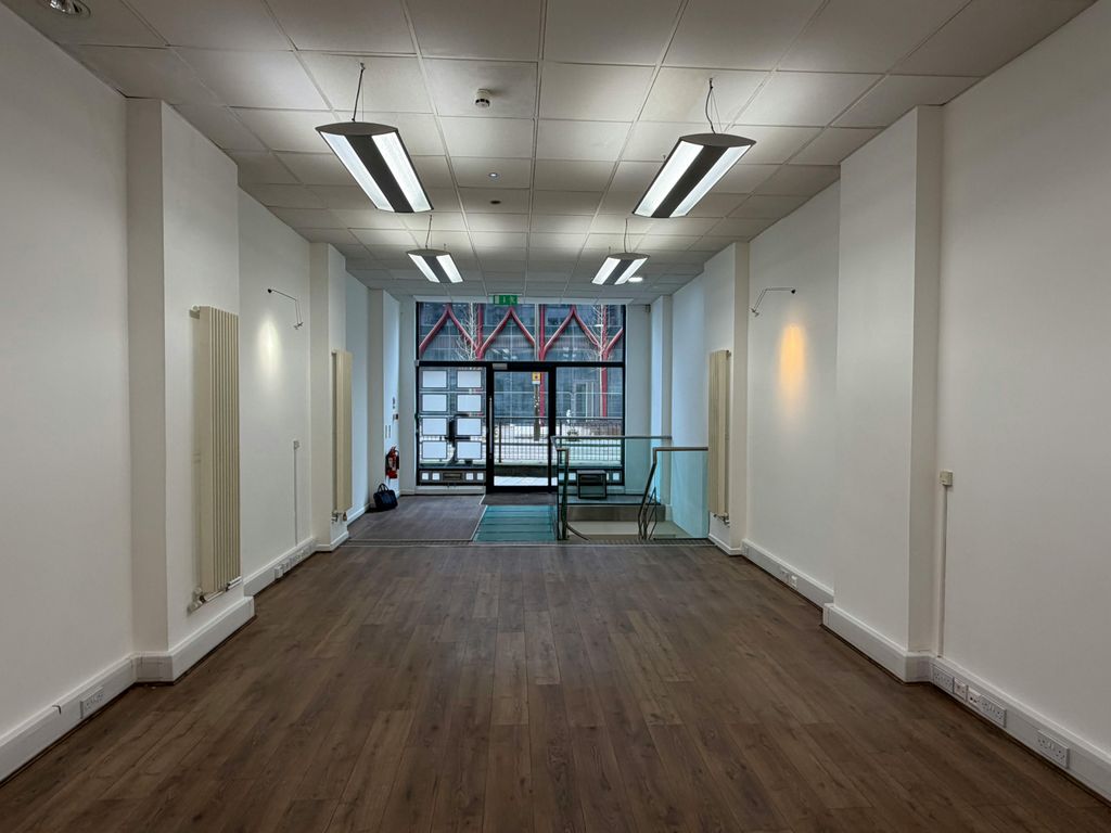 Property photo 2 of 9 P2.Jpeg