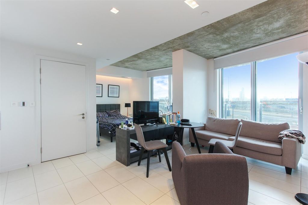 Property photo 3 of 12 506 Hoola Tower E16  (4).Jpg