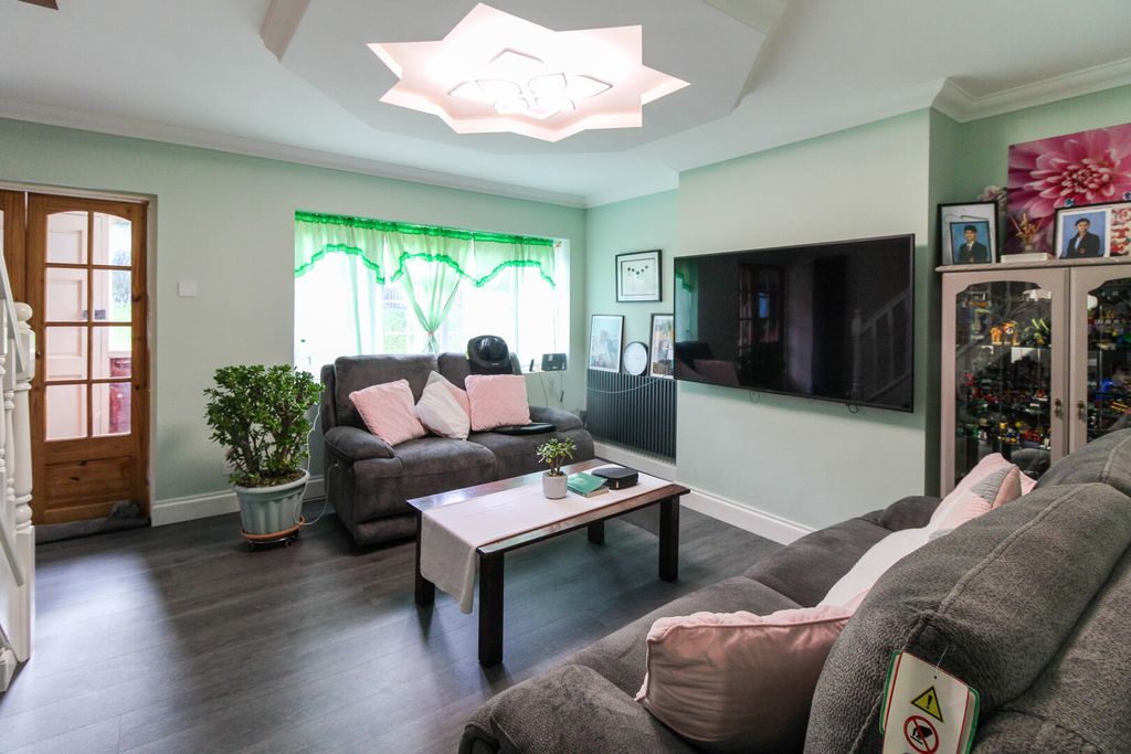 Property photo 3 of 12 Living Room