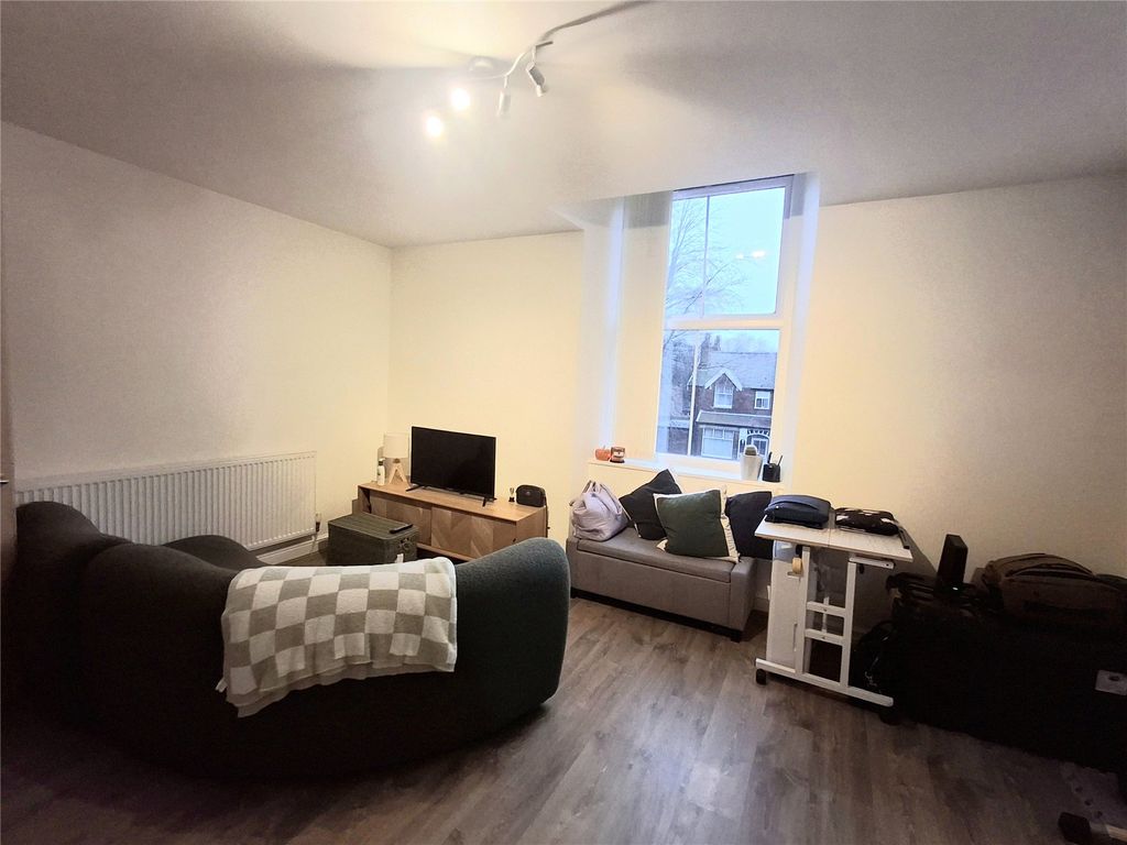 Property photo 2 of 6 Picture No. 04