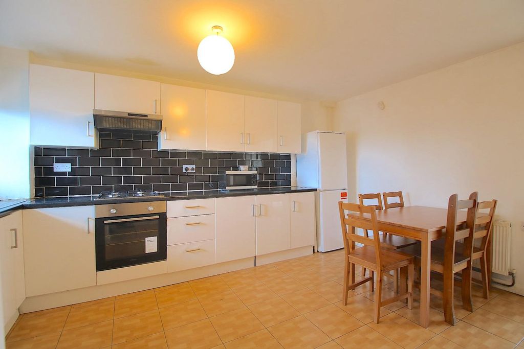 Property photo 2 of 6 Img_4784.Jpg