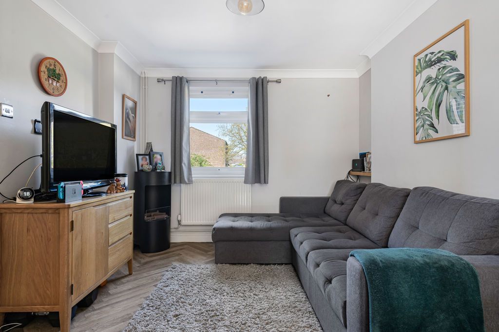 Property photo 3 of 12 Photo 18