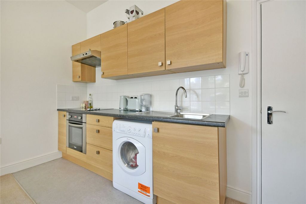 Property photo 3 of 12 Picture No. 21